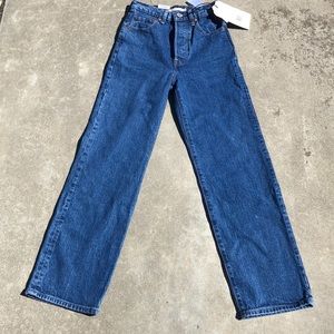 NWT Levi’s Ribcage Straight Ankle Jeans IRREGULAR